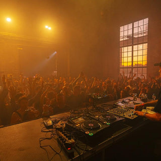 High-energy festival intros with powerful voiceovers and epic sound effects. Perfect for DJs, event hosts, and music festivals - Cool Cuts DJ Drops